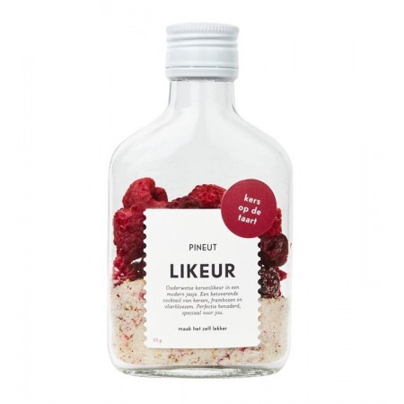 Pineut liqueur | flask