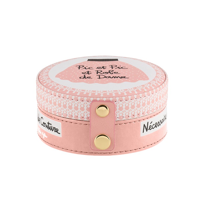 Trousse à couture (garnie)...