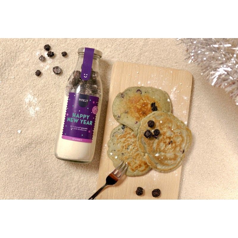 Pineut - Cake Happy New...